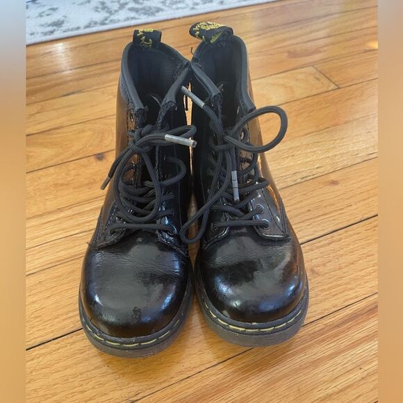 Dr. Marten Shiny Boots size 10 - Picture 3 of 12